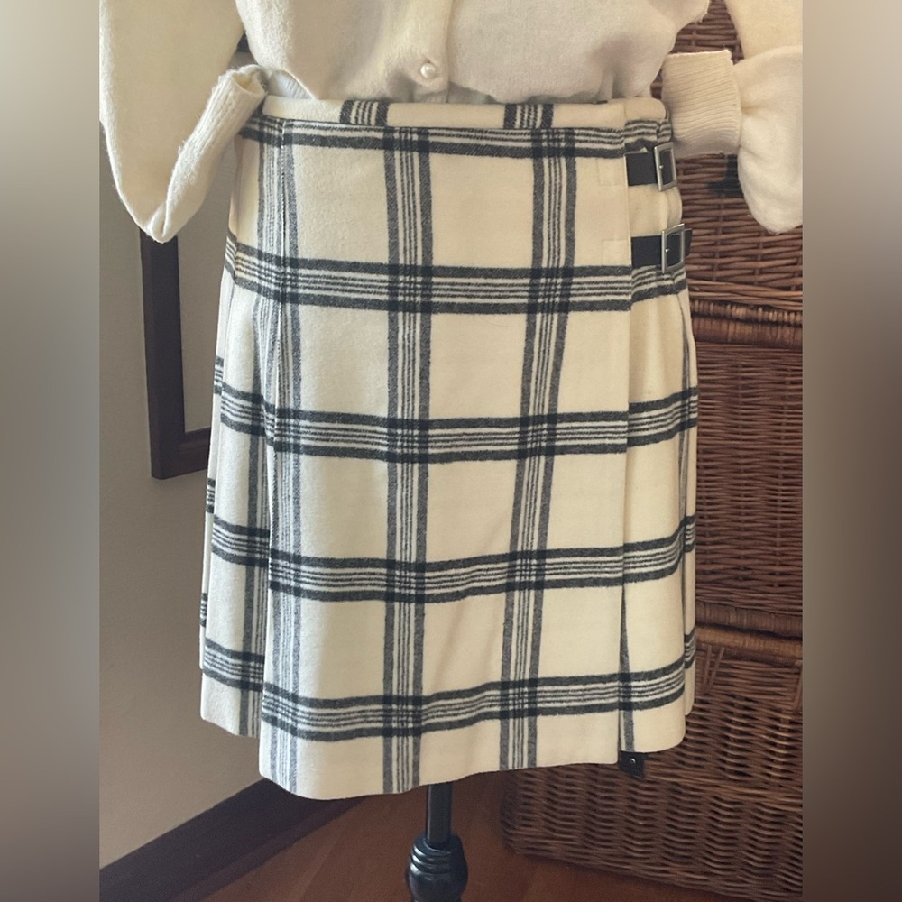 Banana Republic Kilt Wool Blend  Skirt - Picture 15 of 16
